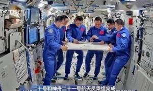 撞击神二十的空间碎片危害有多大：能对航天器造成致命损伤